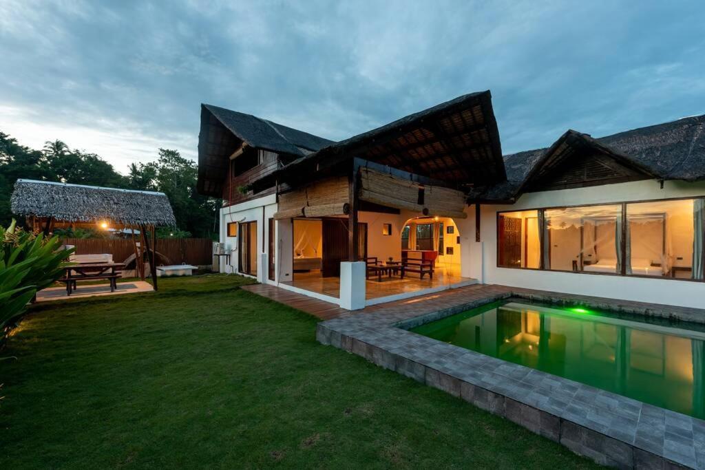 Secret Villa - Unique Experience General Luna  Exterior photo